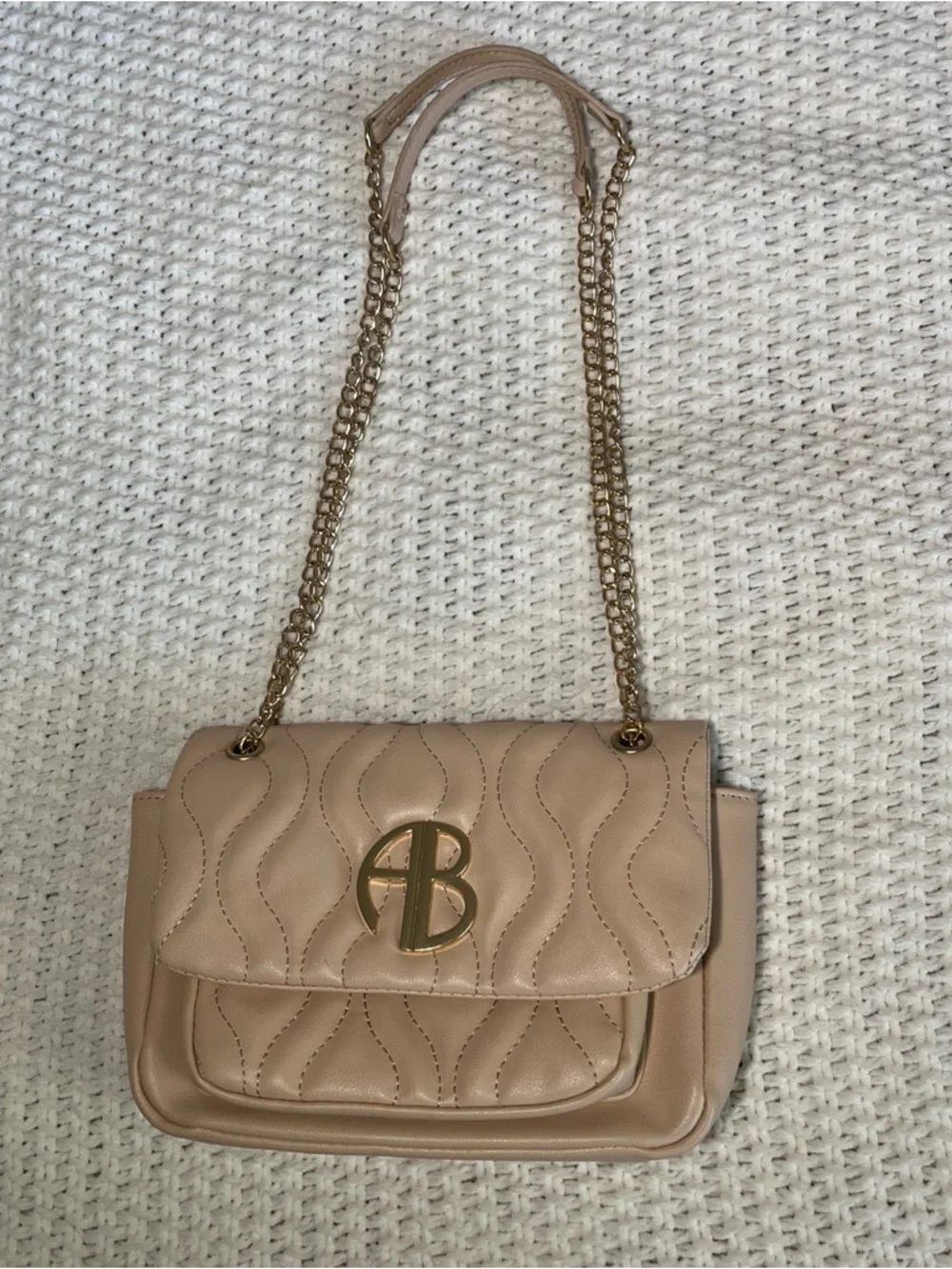Alexis Bendel Beige Quilted w/ Chain Shoulder Bag Crossbody Purse Vegan Leather